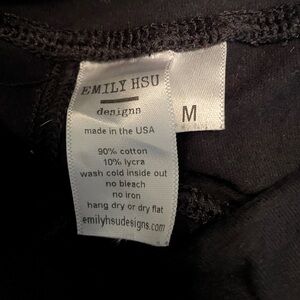 EMILY HSU DESIGNS BLACK LEGGINGS- size M